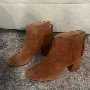 Madewell Chesnut Suede Booties